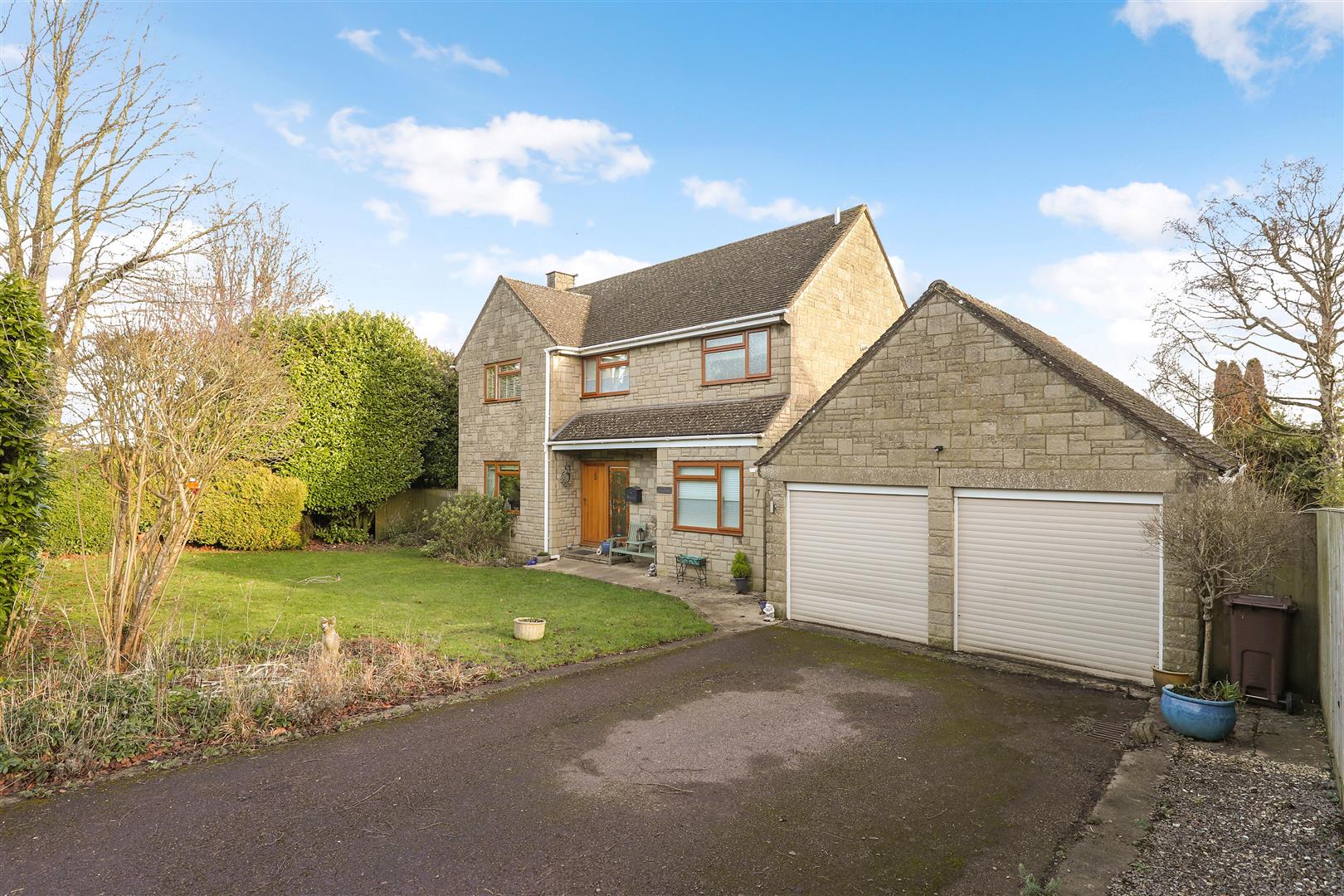 Bownham Park, Rodborough Common, Stroud Murrays Sales and Lettings