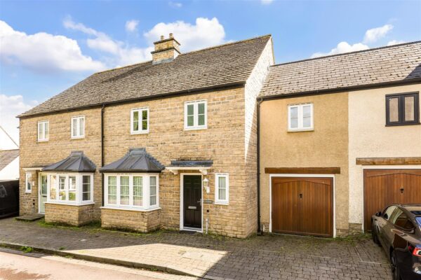 Barcelona Drive, Minchinhampton, Stroud