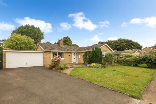 Cambridge Way, Minchinhampton, Stroud